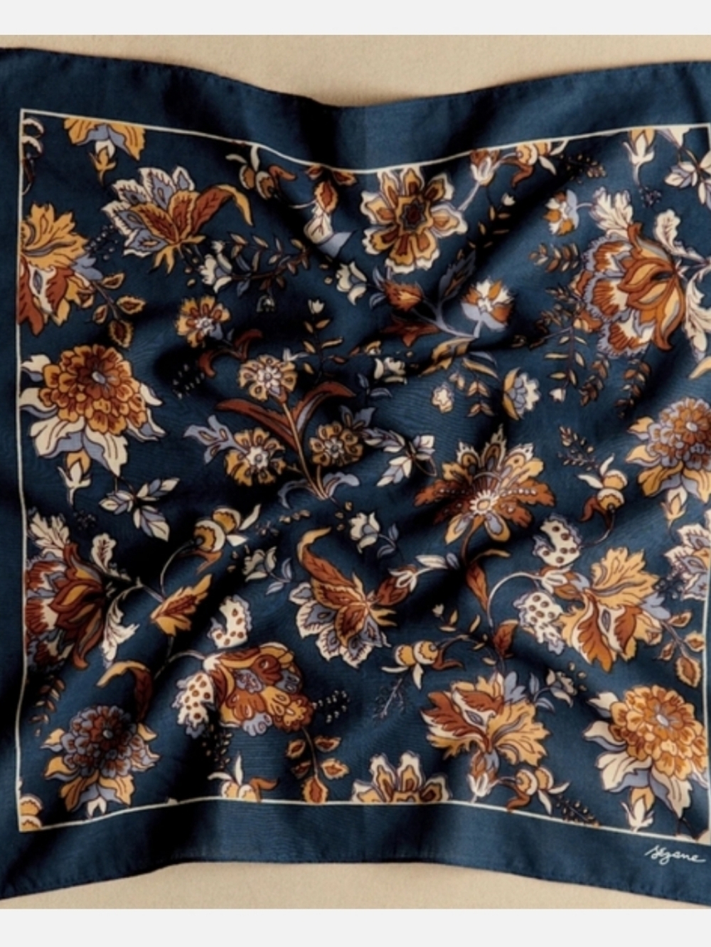 Scarf - Picture 2 of 4